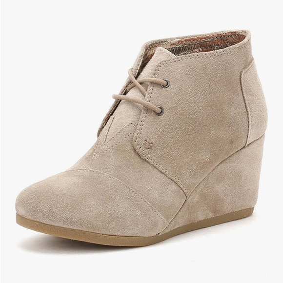 TOMS Desert Wedge Boot Taupe Suede Lace Up Hidden Heel 8.5 Coastal Cowgirl - Picture 8 of 13